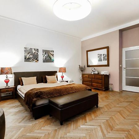 Luxury Apartment Dlouha Praga Esterno foto