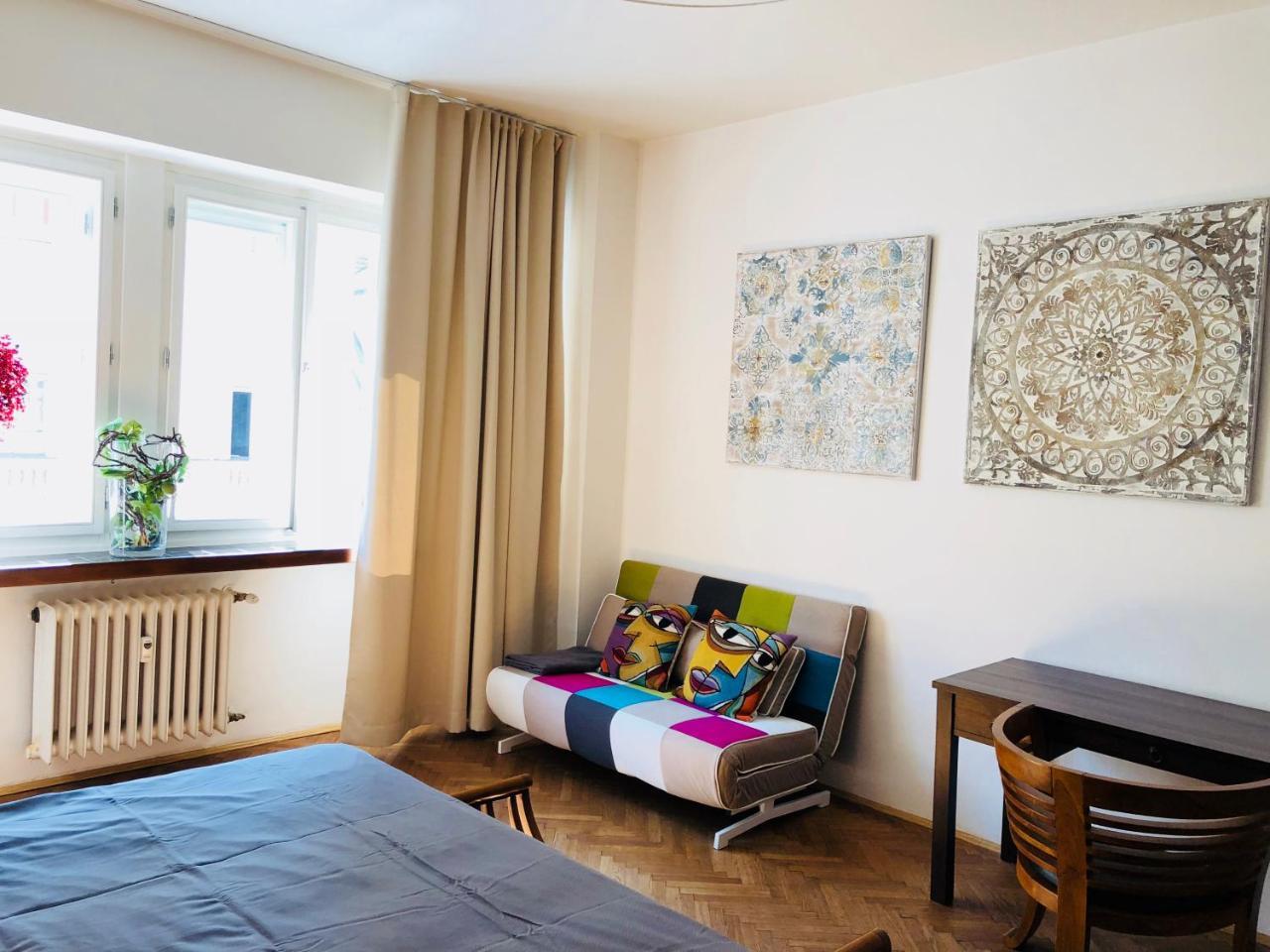 Luxury Apartment Dlouha Praga Esterno foto