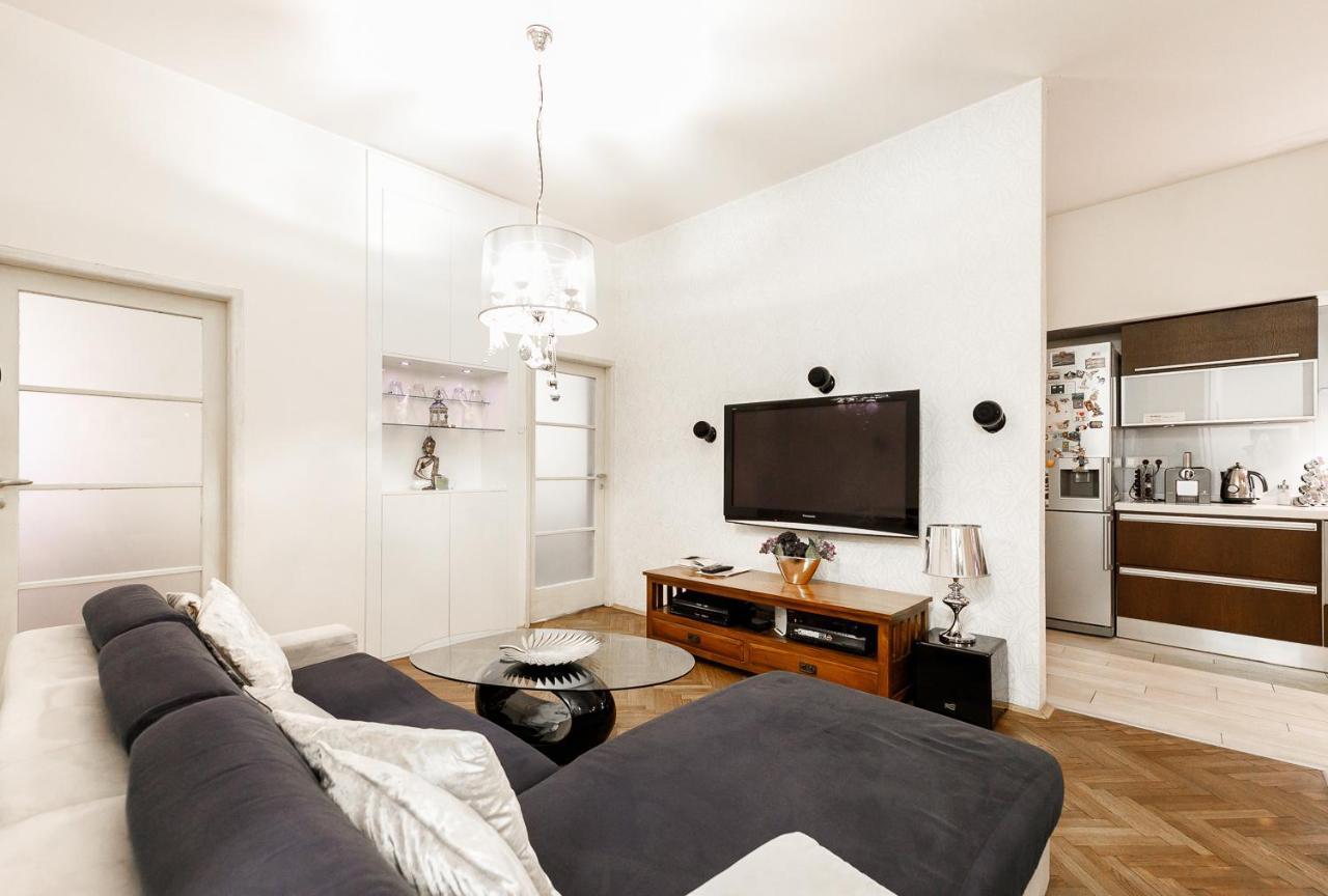 Luxury Apartment Dlouha Praga Esterno foto