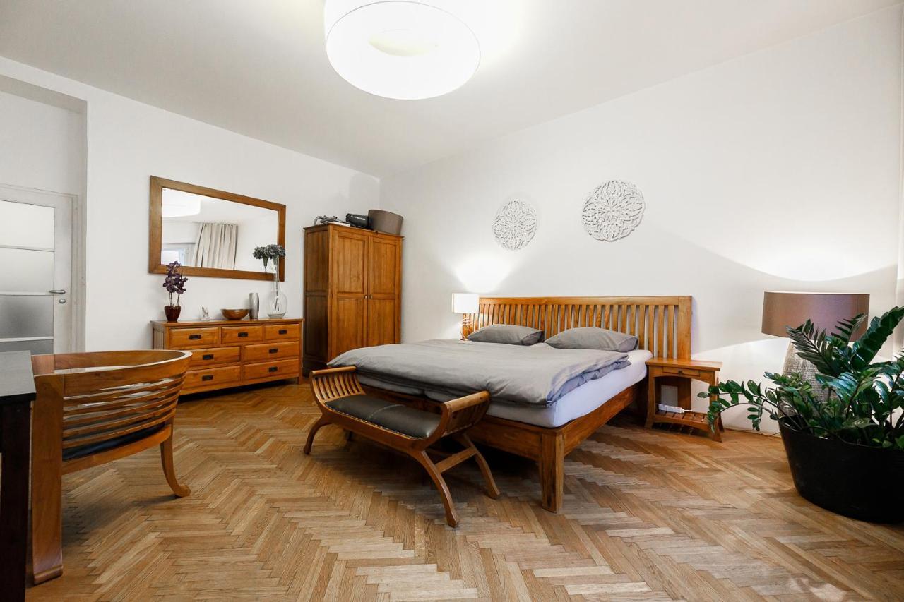Luxury Apartment Dlouha Praga Esterno foto