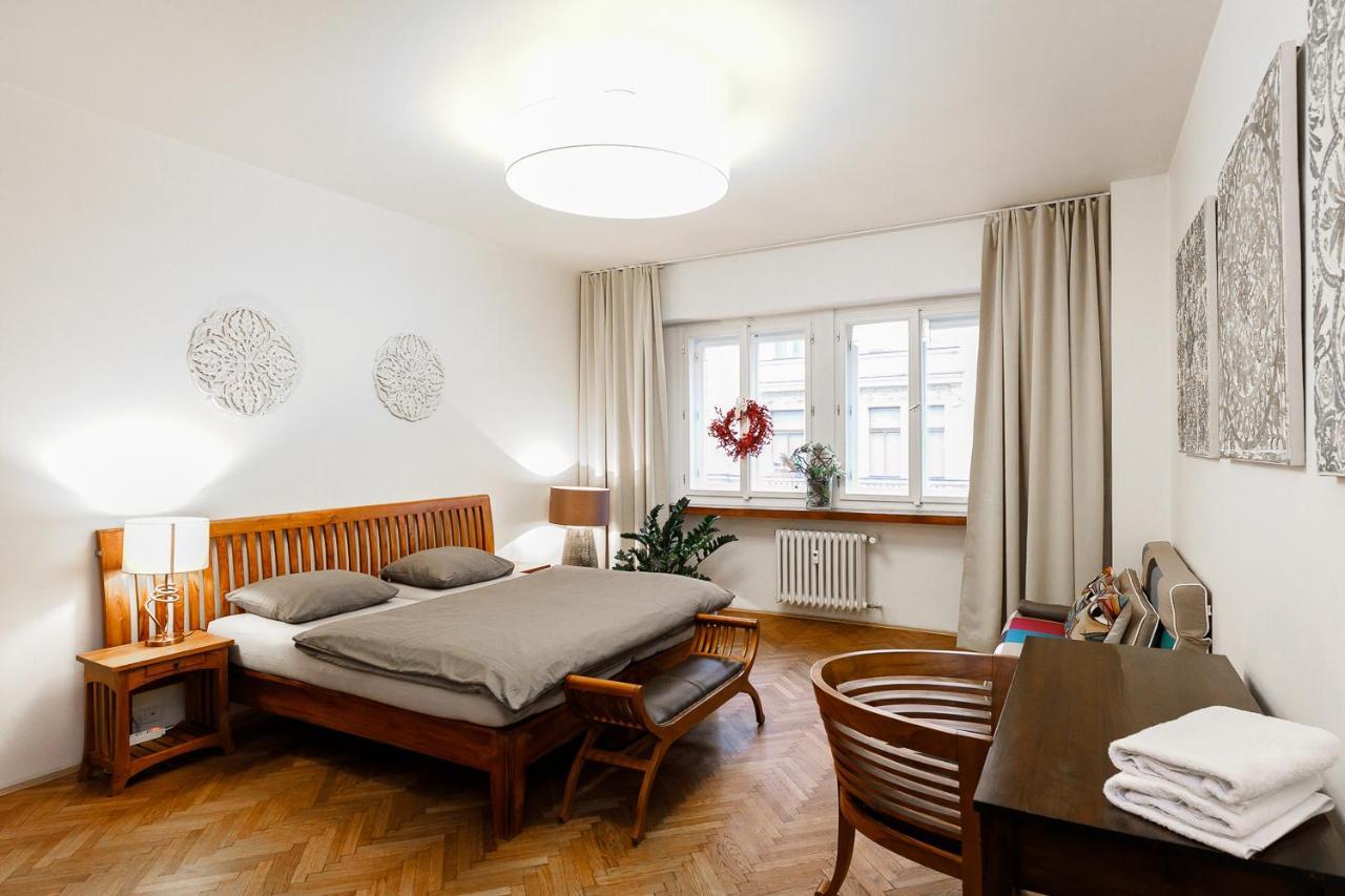 Luxury Apartment Dlouha Praga Esterno foto